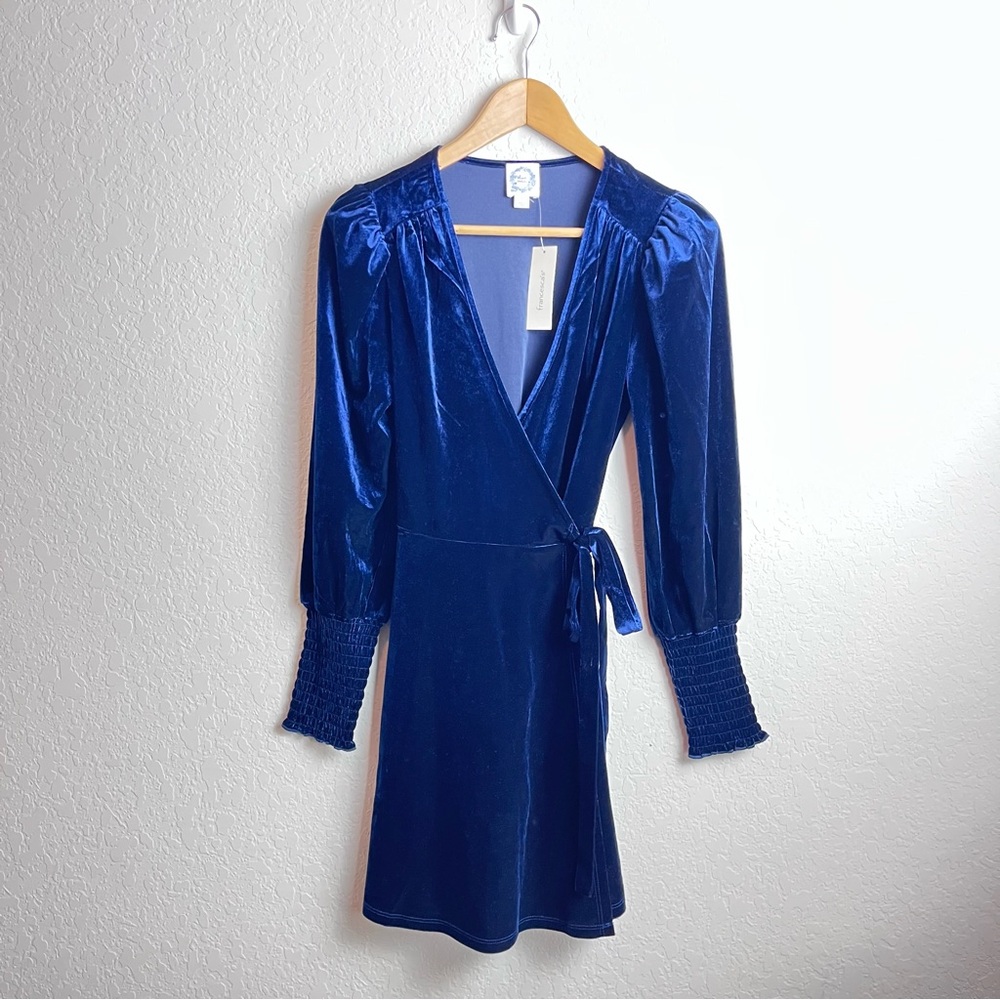 Francesca's Blue Rain Velvet Navy Erin Wrap Dress S Smocked Cuffs Mini NWT - Picture 4 of 12